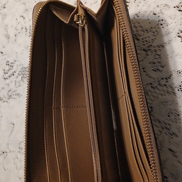 Michael Kors Snake Print Wallet - Picture 3 of 3